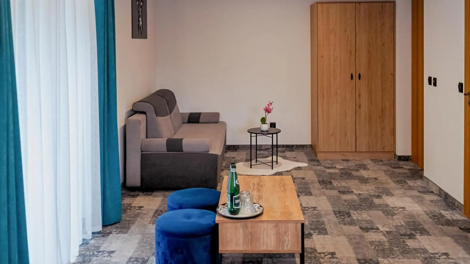Willa Folk Prestige Zakopane Bed & Breakfast